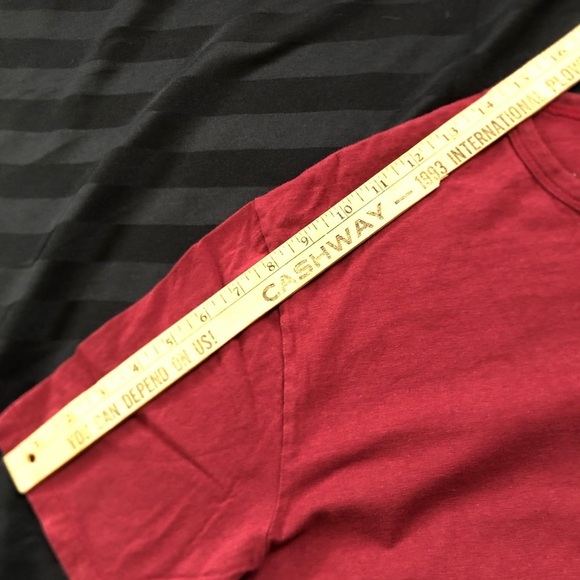 CHAMPION Burgundy Tee - Picture 7 of 9